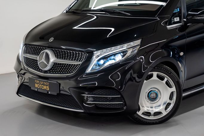 Новый Mercedes-Benz Vito 121 L2 III (W447), 2.0 л, 2023 в Дубае от PUPIL OF FATE MOTORS Черный цвет. Other | AUTO.AE