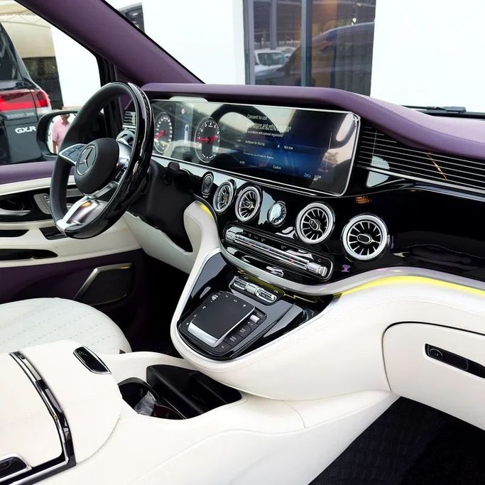 Подержанный Mercedes-Benz Vito 121 L2 III (W447), 2.0 л, 2025 в Дубае от Sola Motors Черный цвет. Other | AUTO.AE