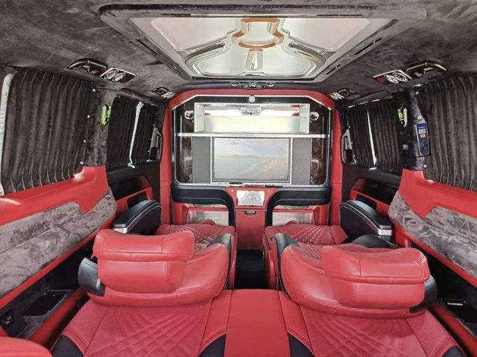 Новый Mercedes-Benz Vito 121 L2 III (W447), 2.0 л, 2022 в Дубае от SK Motors Черный цвет. GCC | AUTO.AE