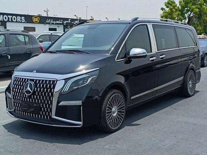 New Mercedes-Benz Vito III (W447), 2.0 l, 2022 in Dubai by SK Motors, Black color. GCC Specs | AUTO.AE