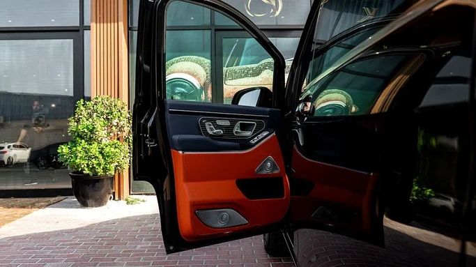 Новый Mercedes-Benz Vito III (W447), 2.0 л, 2024 в Дубае от 8 Ba Motors Черный цвет. Китайская | AUTO.AE