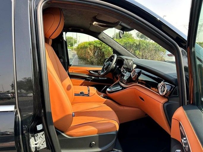 Новый Mercedes-Benz Vito III (W447), 2.0 л, 2024 в Дубае от Top Line Motors Черный цвет. GCC | AUTO.AE