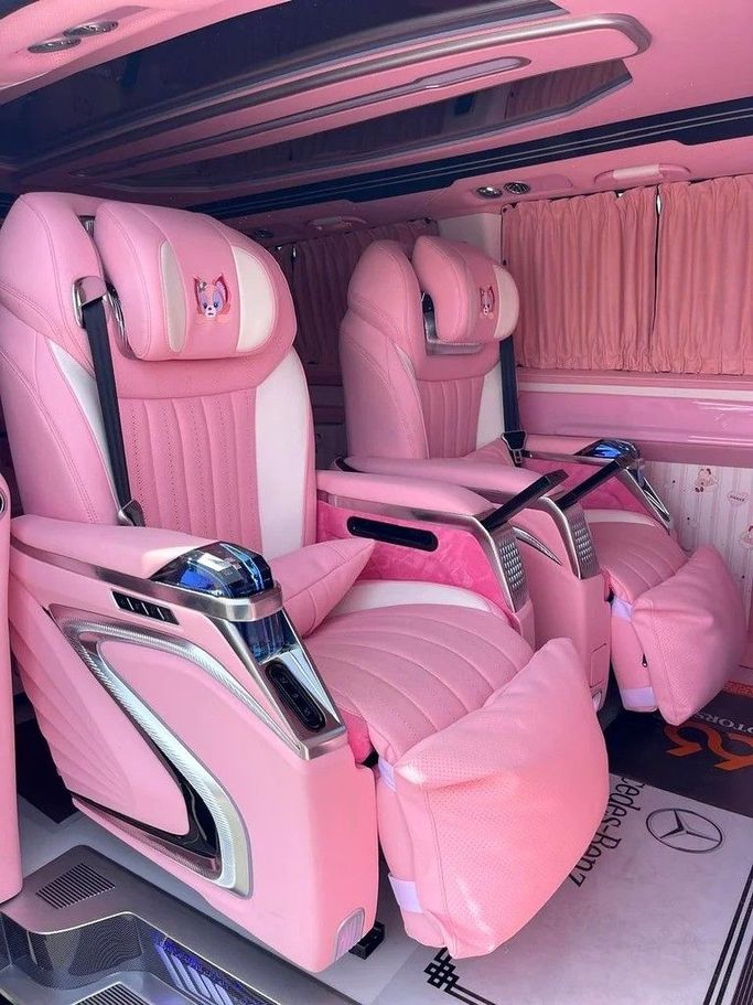 New Mercedes-Benz Vito III (W447), 2.0 l, 2024 in Dubai by 66 Motors, White color. Chinese Specs | AUTO.AE