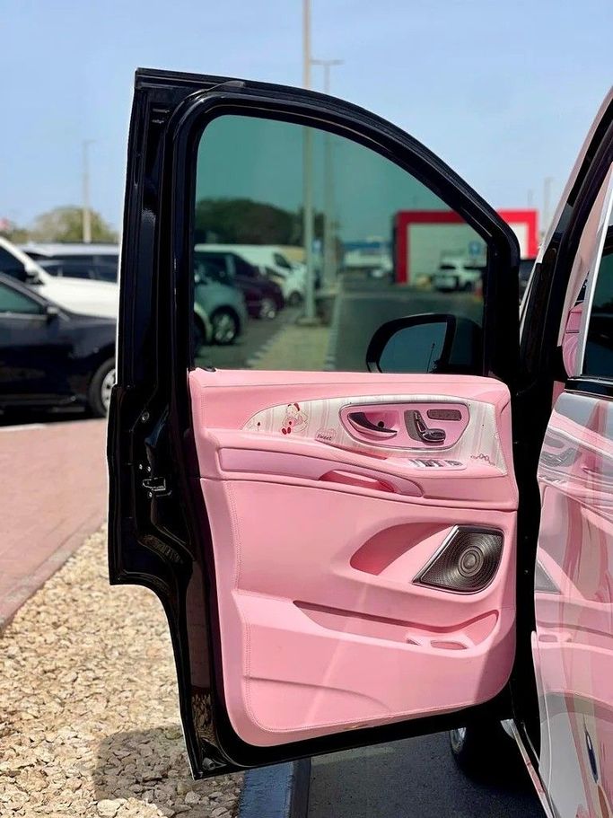 New Mercedes-Benz Vito III (W447), 2.0 l, 2024 in Dubai by 66 Motors, White color. Chinese Specs | AUTO.AE