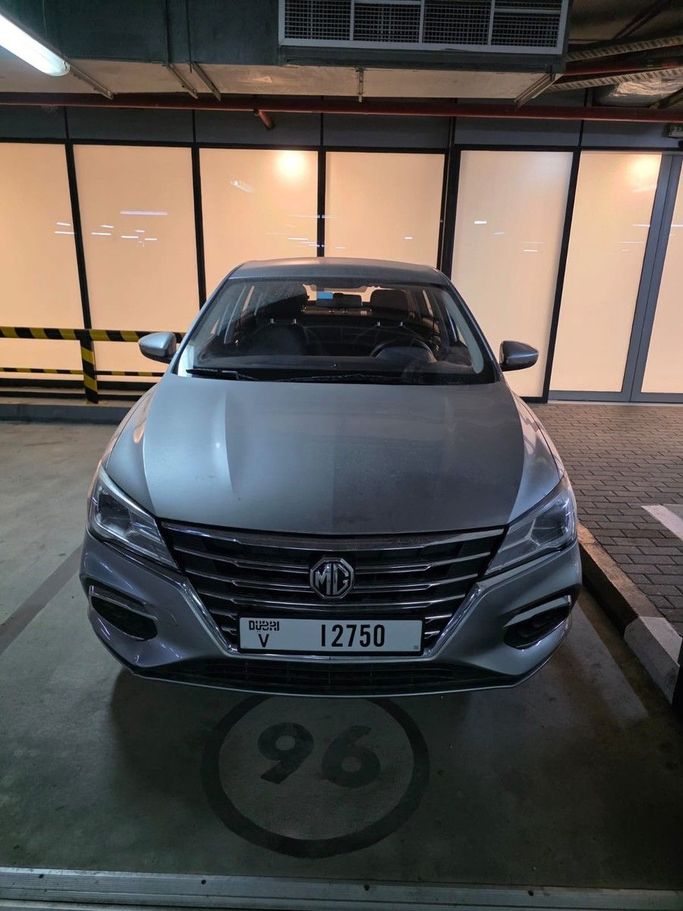 Used MG 5 (GT) I Facelift, 1.5 l, 2023 in Dubai by Deal Drive, Silver color. GCC Specs | AUTO.AE | Listing #258347