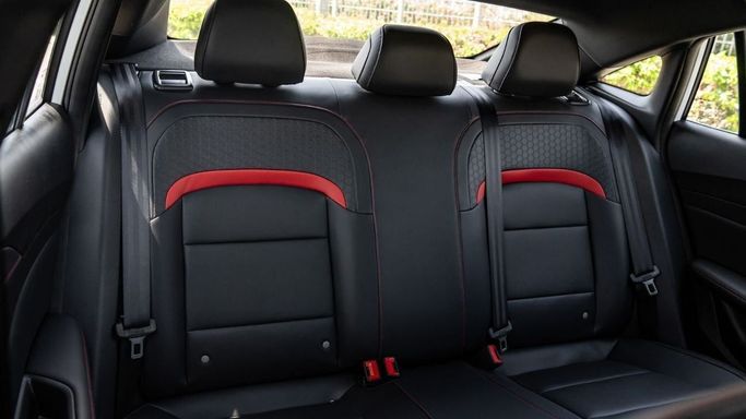 Новый MG 5 II Рестайлинг (GT), 1.5 л, 2025 в Дубае от Altass Motors Белый цвет. Other | AUTO.AE