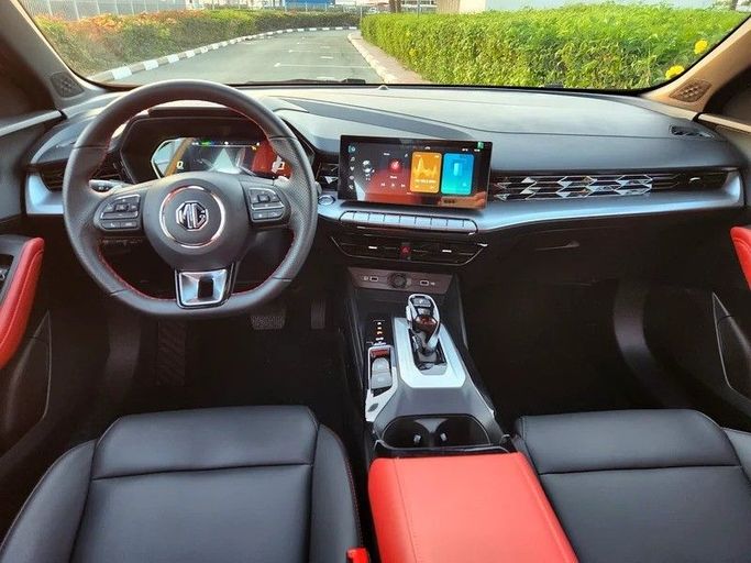 Новый MG 5 II Рестайлинг (GT), 1.5 л, 2024 в Дубае от Passion Motors Желтый цвет. GCC | AUTO.AE