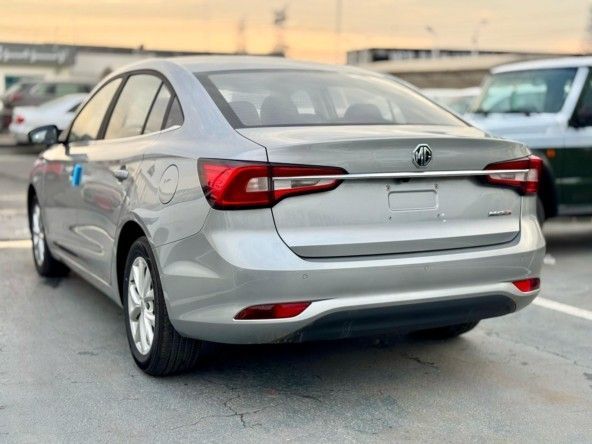 Новый MG 5 I Рестайлинг, 1.5 л, 2023 в Дубае от Titanum Cars Серебристый цвет. Other | AUTO.AE