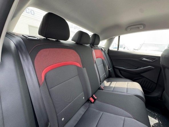 Новый MG 5 II, 1.5 л, 2025 в Дубае от Titanum Cars Белый цвет. Other | AUTO.AE