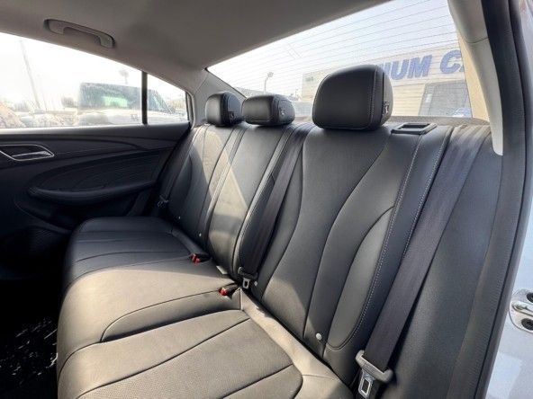 Новый MG 5 I Рестайлинг, 1.5 л, 2024 в Дубае от Titanum Cars Серебристый цвет. Other | AUTO.AE
