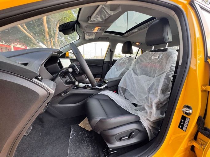 Новый MG 5 II, 1.5 л, 2024 в Дубае от Allied Motors Желтый цвет. Китайская | AUTO.AE