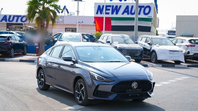 Новый MG 5 II Рестайлинг (GT), 1.5 л, 2025 в Дубае от NEW AUTO FZCO Серый цвет. GCC | AUTO.AE