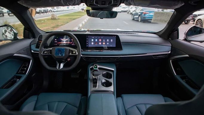 Новый MG 7, 1.5 л, 2025 в Дубае от Dresden Motors Белый цвет. Китайская | AUTO.AE