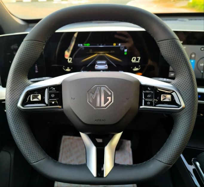 Новый MG One, 1.5 л, 2025 в Дубае от Mohamed Hakim Motors Черный цвет. Other | AUTO.AE