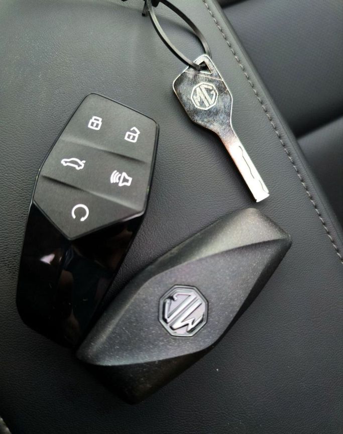 Новый MG One, 1.5 л, 2024 в Дубае от Mohamed Hakim Motors Белый цвет. Other | AUTO.AE