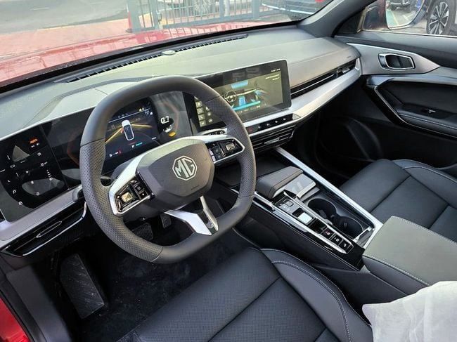 Новый MG One, 1.5 л, 2024 в Дубае от Soltan Auto Красный цвет. Other | AUTO.AE