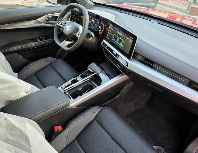 Новый MG One, 1.5 л, 2024 в Дубае от Soltan Auto Красный цвет. Other | AUTO.AE