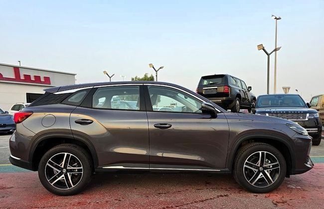 Новый MG One, 1.5 л, 2025 в Дубае от Soltan Auto Серый цвет. Other | AUTO.AE