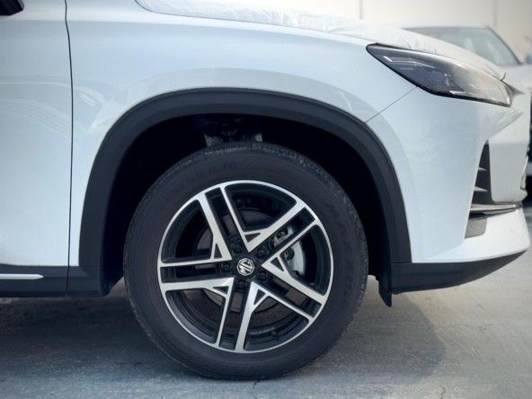 Новый MG One, 1.5 л, 2024 в Дубае от Titanum Cars Белый цвет. Other | AUTO.AE