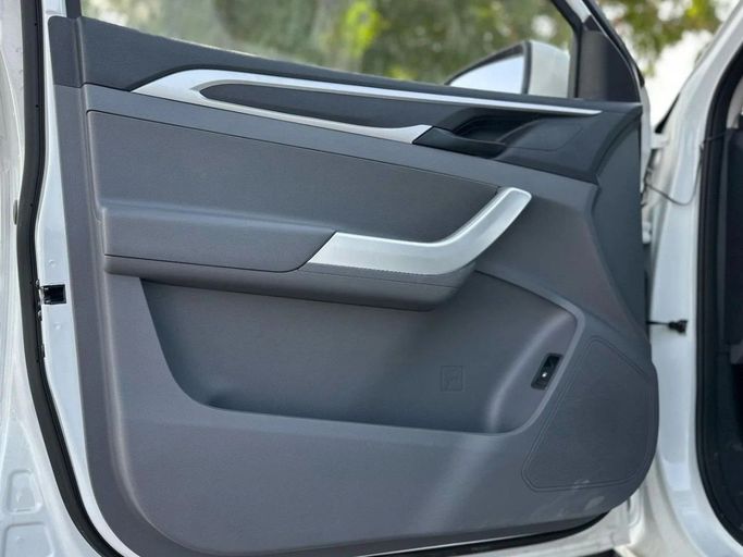 Новый MG T60, 2.4 л, 2025 в Дубае от World Center Motors FZE Белый цвет. GCC | AUTO.AE