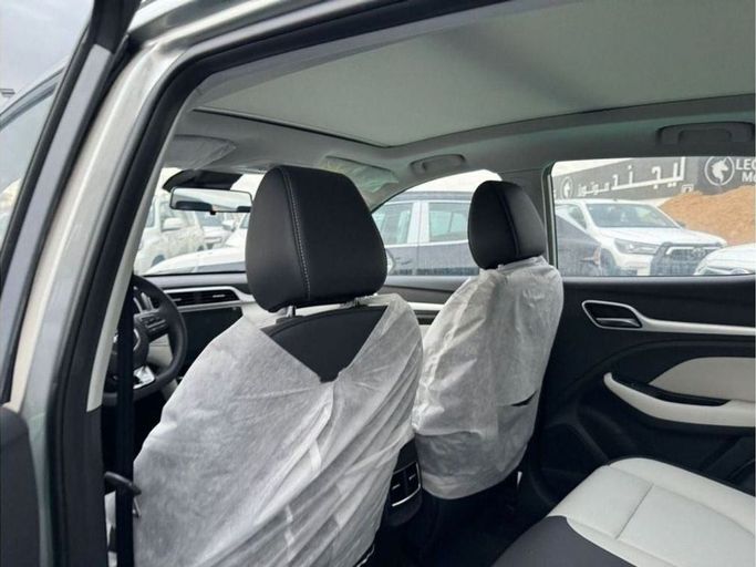 Новый MG ZS II Рестайлинг, 1.5 л, 2025 в Дубае от Mohamed Hakim Motors Черный цвет. GCC | AUTO.AE