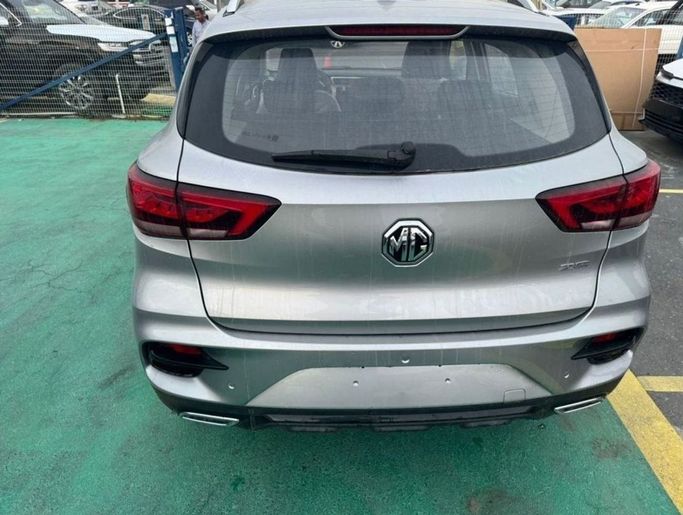 New MG ZS II Facelift, 1.3 l, 2025 in Dubai by Mohamed Hakim Motors, Silver color. GCC Specs | AUTO.AE