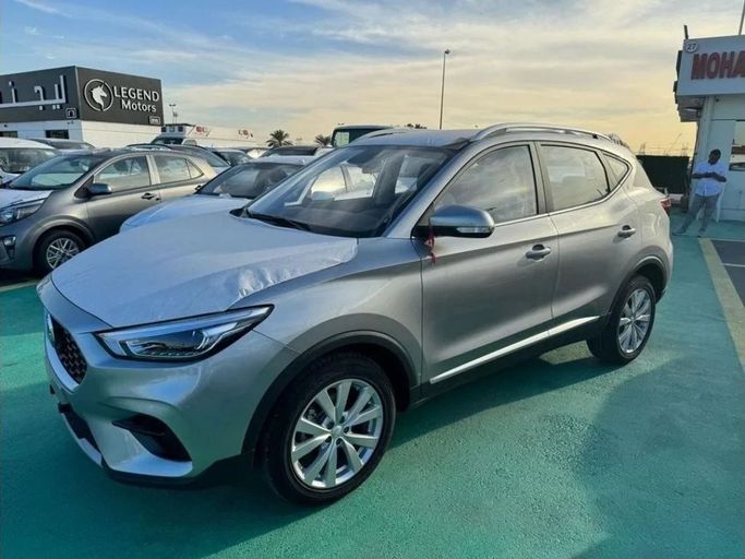 New MG ZS II Facelift, 1.5 l, 2025 in Dubai by Mohamed Hakim Motors, Silver color. GCC Specs | AUTO.AE