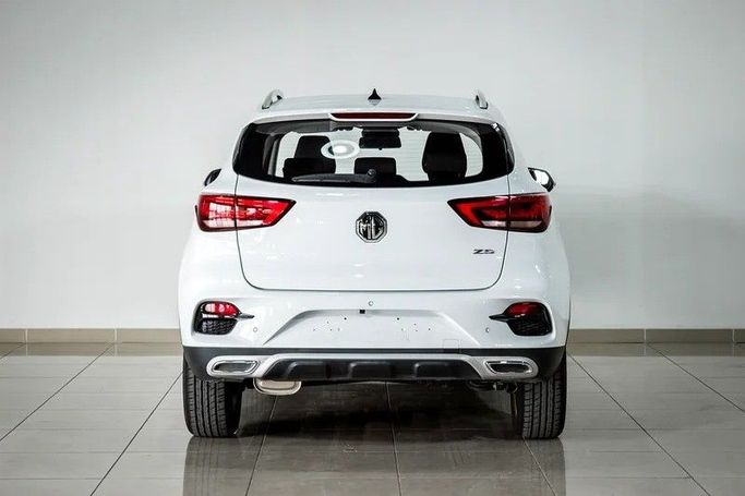 Подержанный MG ZS II Рестайлинг, 1.3 л, 2023 в Дубае от AG Motors Белый цвет. GCC | AUTO.AE