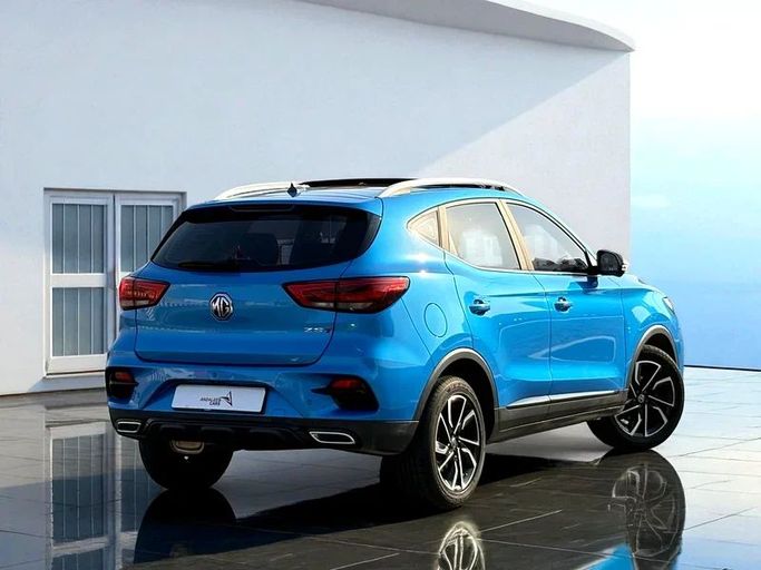 Подержанный MG ZS II Рестайлинг, 1.3 л, 2023 в Дубае от Andaleeb Cars Голубой цвет. GCC | AUTO.AE