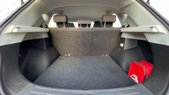 Used MG ZS II Facelift, 1.3 l, 2023 in Dubai by Cariva Used Cars , White color. GCC Specs | AUTO.AE