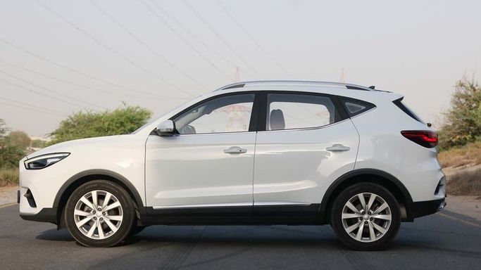 Used MG ZS II Facelift, 1.3 l, 2023 in Dubai by Cariva Used Cars , White color. GCC Specs | AUTO.AE