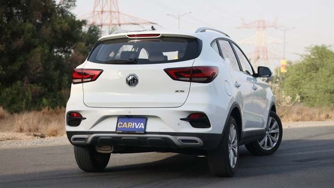 Used MG ZS II Facelift, 1.3 l, 2023 in Dubai by Cariva Used Cars , White color. GCC Specs | AUTO.AE