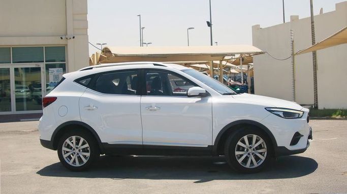 Used MG ZS II Facelift, 1.3 l, 2023 in Dubai by Cariva Used Cars , White color. GCC Specs | AUTO.AE