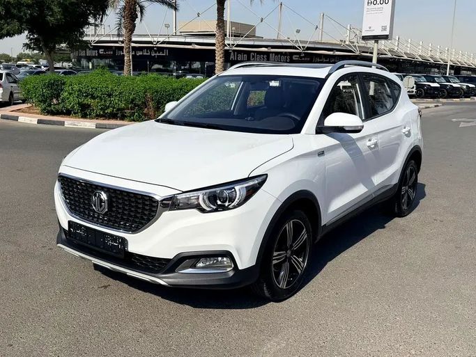 Used MG ZS II, 1.0 l, 2018 in Dubai by First Choice Motors, White color. Chinese Specs | AUTO.AE