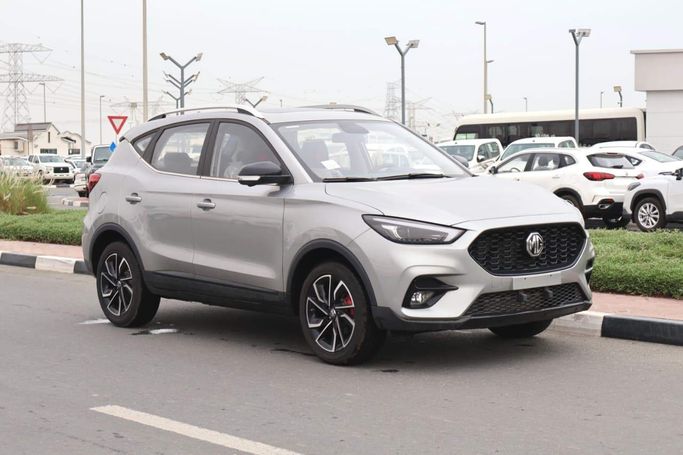 Новый MG ZS II Рестайлинг, 1.5 л, 2025 в Дубае от Empire Motors FZCO Серебристый цвет. Other | AUTO.AE