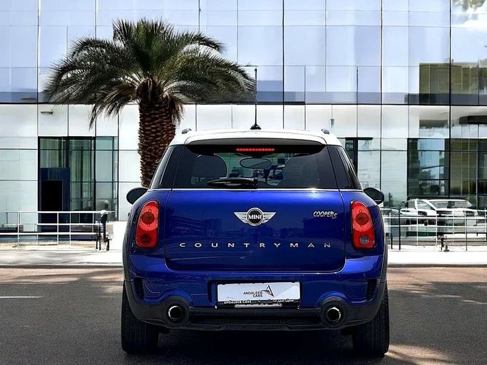 Подержанный MINI Countryman Cooper S II, 2.0 л, 2016 в Дубае от Andaleeb Cars Синий цвет. GCC | AUTO.AE