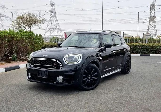 مستعملة MINI Countryman Cooper S ثانياً, 2.0 l, 2018 في في دبي من First Edition Motors، اللون أسود. مواصفات الخليج | AUTO.AE