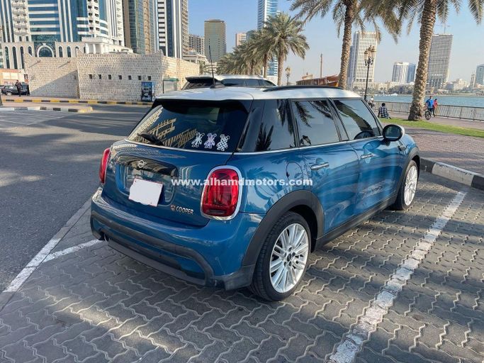 Used MINI Hatch Cooper III (F55/F56) Facelift 2, 1.5 l, 2022 in Dubai by Alhamd Motors, Blue color. Other | AUTO.AE
