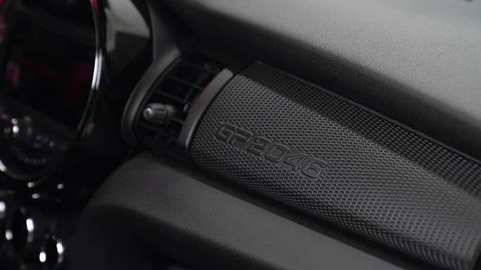 Подержанный MINI Hatch John Cooper Works III (F55/F56) Рестайлинг, 2.0 л, 2021 в Дубае от Top Line Motors Черный цвет. Европейская | AUTO.AE