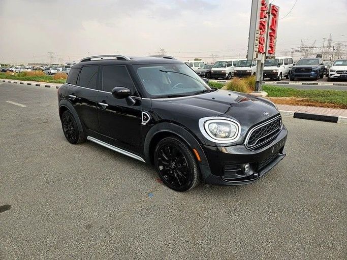 Used MINI Hatch Cooper S III (F55/F56) Facelift, 2.0 l, 2020 in Dubai by Irfan Motors, Black color. American Specs | AUTO.AE