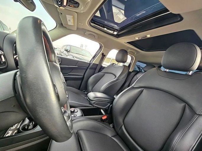 Used MINI Hatch Cooper S III (F55/F56) Facelift, 2.0 l, 2020 in Dubai by Irfan Motors, Black color. American Specs | AUTO.AE