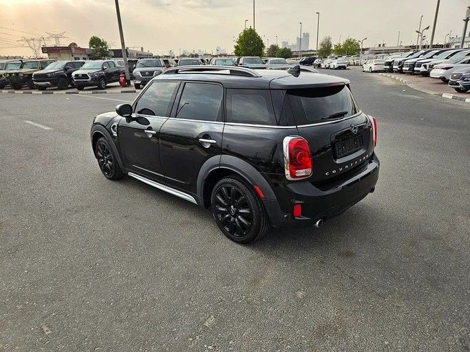 Used MINI Hatch Cooper S III (F55/F56) Facelift, 2.0 l, 2020 in Dubai by Irfan Motors, Black color. American Specs | AUTO.AE