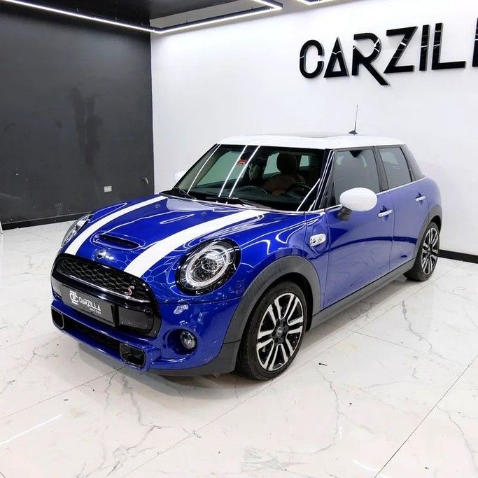 Used MINI Hatch Cooper S III (F55/F56) Facelift, 2.0 l, 2021 in Dubai by Carzilla Motors, Blue color. GCC Specs | AUTO.AE