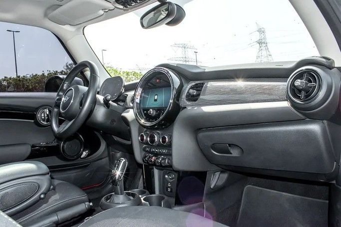 Used MINI Hatch John Cooper Works III (F55/F56) Facelift 2, 2.0 l, 2022 in Dubai by Global Network Motors , Red color. GCC Specs | AUTO.AE