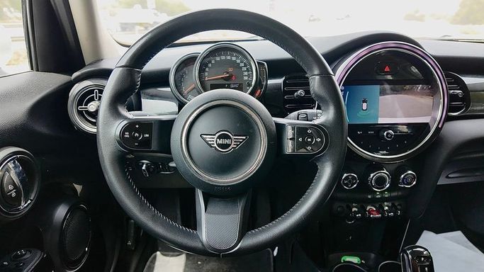 Used MINI Hatch Cooper III (F55/F56) Facelift 2, 1.5 l, 2024 in Dubai by Cariva Used Cars , White color. GCC Specs | AUTO.AE