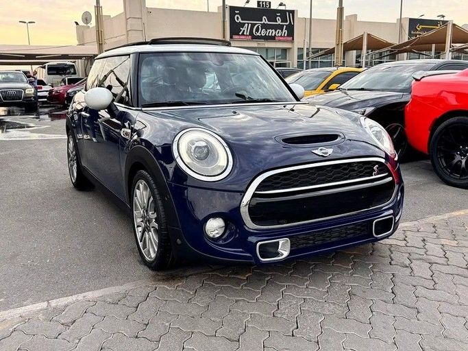 Подержанный MINI Hatch Cooper S III (F55/F56), 2.0 л, 2016 в Дубае от Al Qemah Used Cars Синий цвет. GCC | AUTO.AE