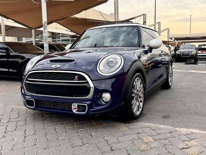 Подержанный MINI Hatch Cooper S III (F55/F56), 2.0 л, 2016 в Дубае от Al Qemah Used Cars Синий цвет. GCC | AUTO.AE