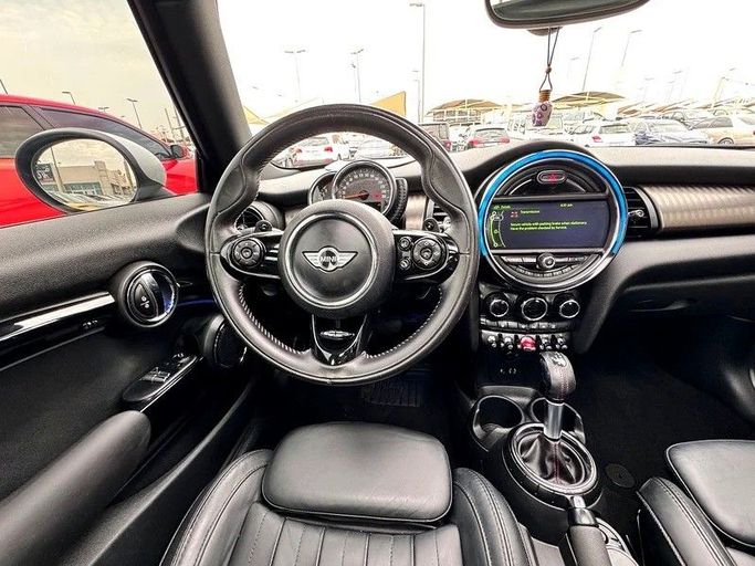 Подержанный MINI Hatch Cooper S III (F55/F56), 2.0 л, 2016 в Дубае от Al Qemah Used Cars Синий цвет. GCC | AUTO.AE