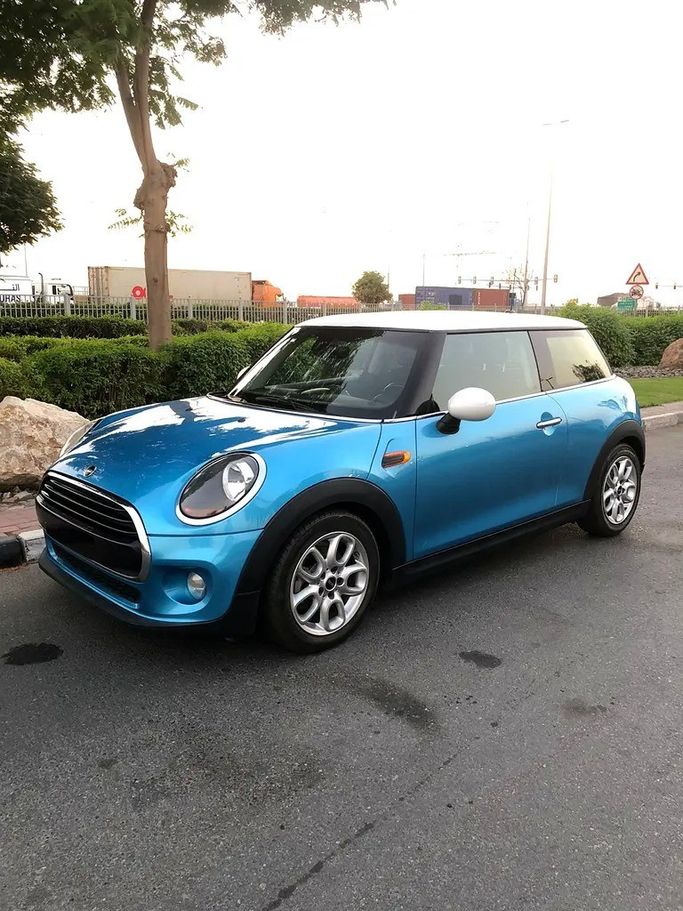 مستعملة ⁦MINI Hatch Cooper عملية فيس ليفت III (F55/F56)، 1.5 l، 2019⁩ في في الإمارات, دبي من First Choice Motors، اللون أزرق. مواصفات الخليج | AUTO.AE | إعلان #286867