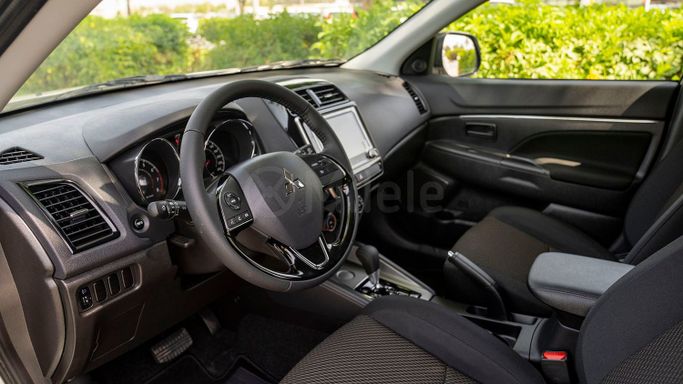 Новый Mitsubishi ASX I Рестайлинг 3, 2.0 л, 2024 в Дубае от Milele Белый цвет. Other | AUTO.AE